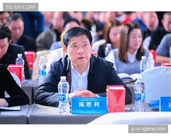 阿尔巴续约彰显球队凝聚力，未来前景引人期待