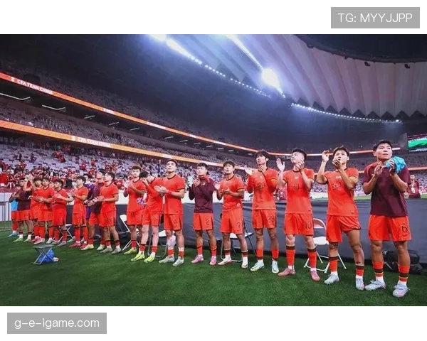 亚洲杯新星闪耀赛场，最佳新人表现抢眼引热议