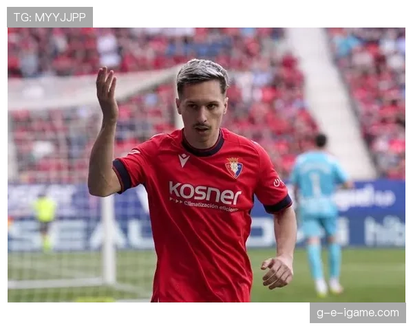 拉菲尼亚：边路爆点能否胜任巴西中路核心